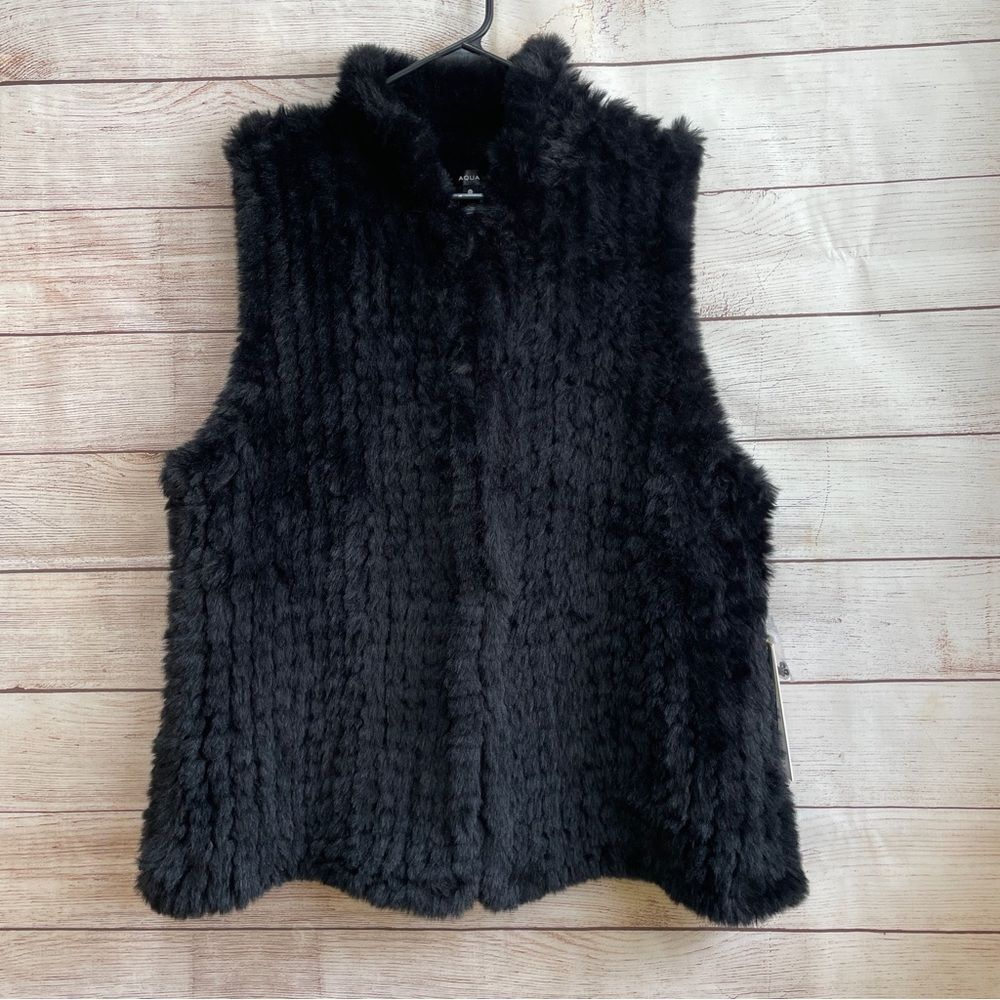 NEW WITH TAGS‎ AQUA BLACK FAUX FUR VEST